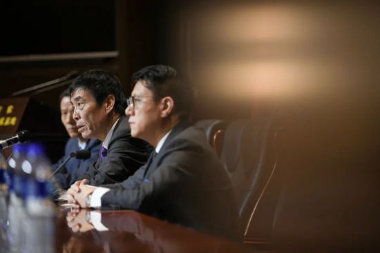 国产伊人网av.